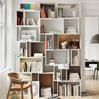 How to Use Bookshelves as a Design Feature for the Home