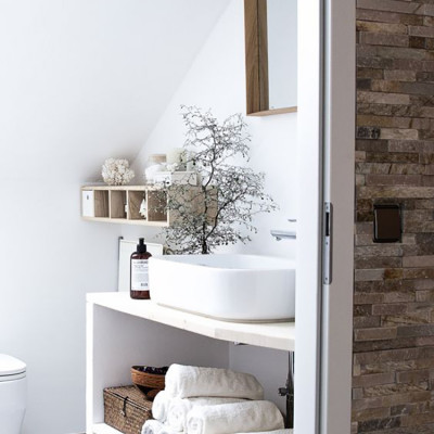 Storage Ideas and Styling Tips for Small Bathrooms