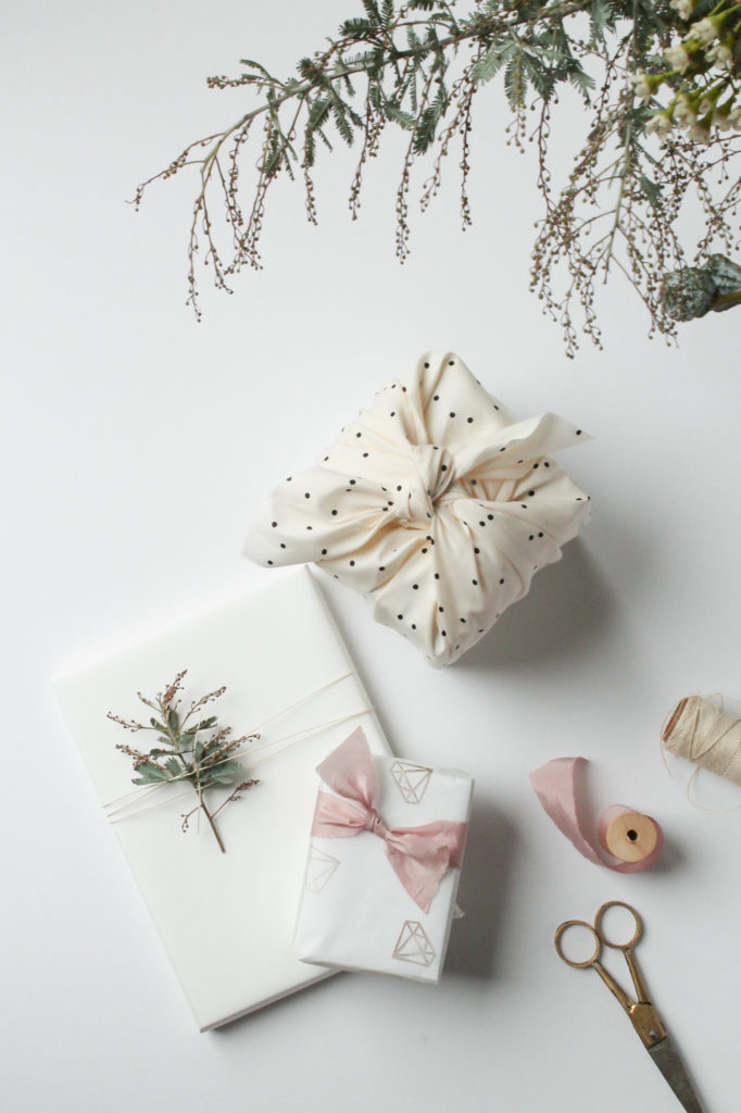 gift wrapping ideas with recycled paper