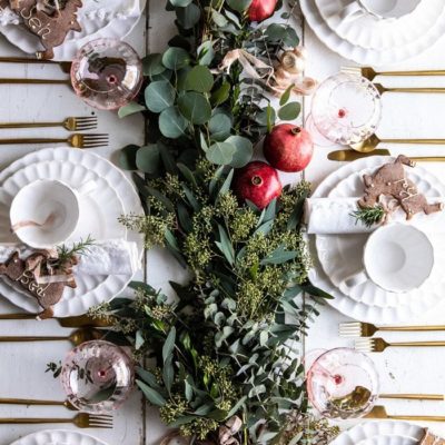 Christmas Dinner Table Decorating Ideas to Set the Holiday Mood